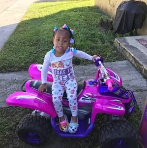 Meet your Posher, Jasmine